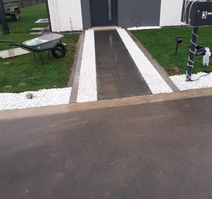 Créez des allées éblouissantes avec le pavage à Phalsbourg par TFV !